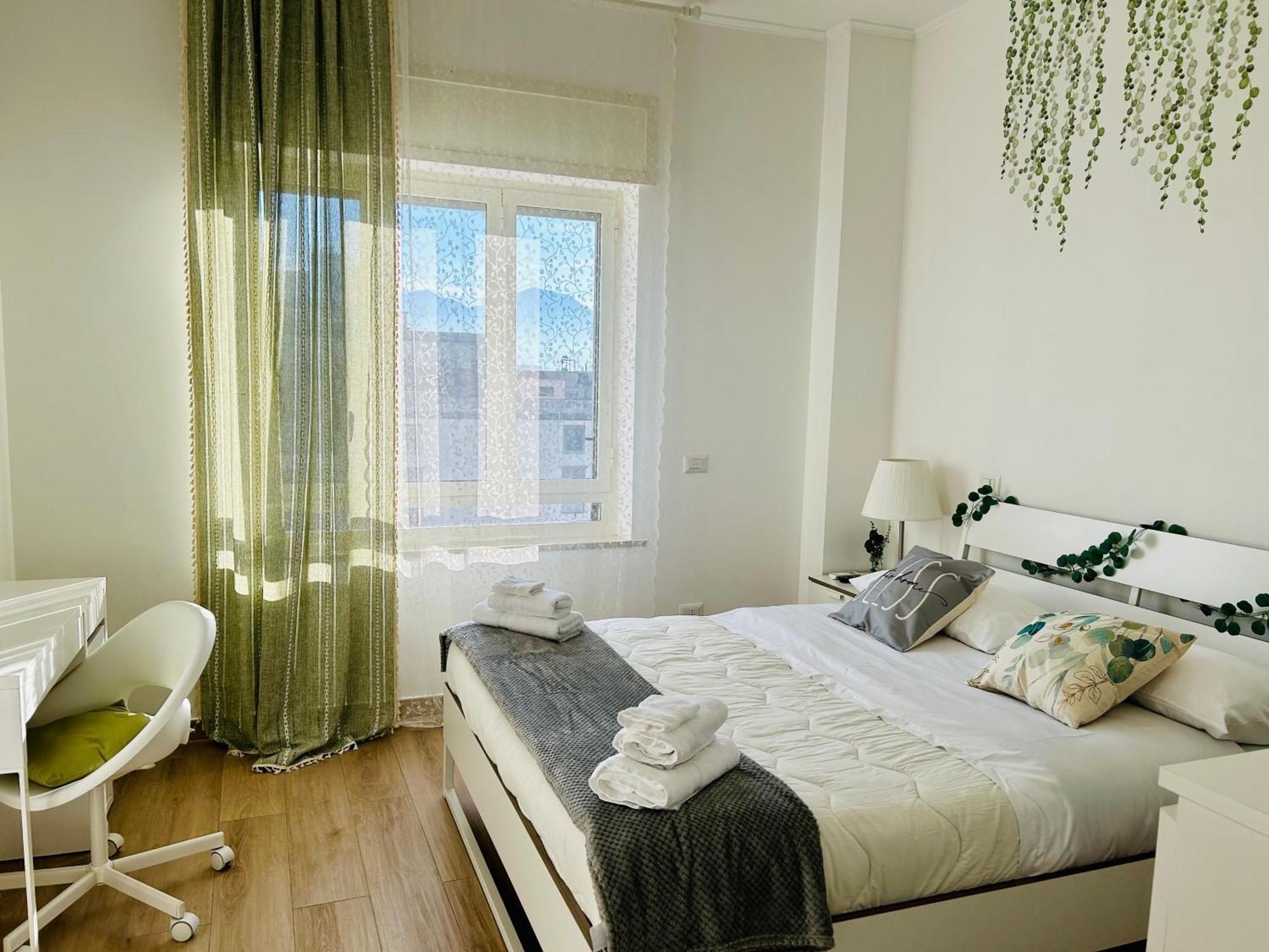 Vivina_081 Hotel Наполи Екстериор снимка