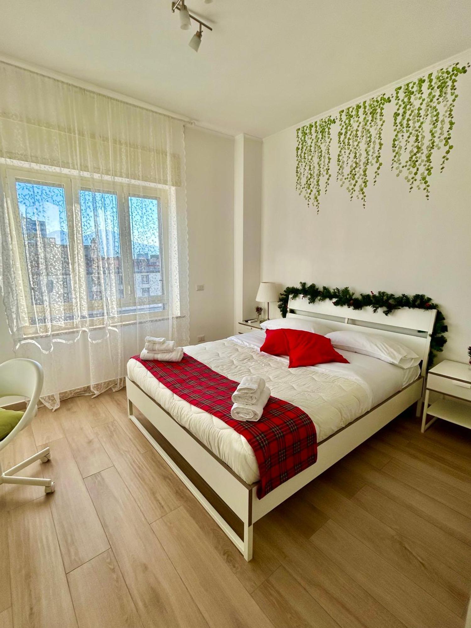 Vivina_081 Hotel Наполи Екстериор снимка