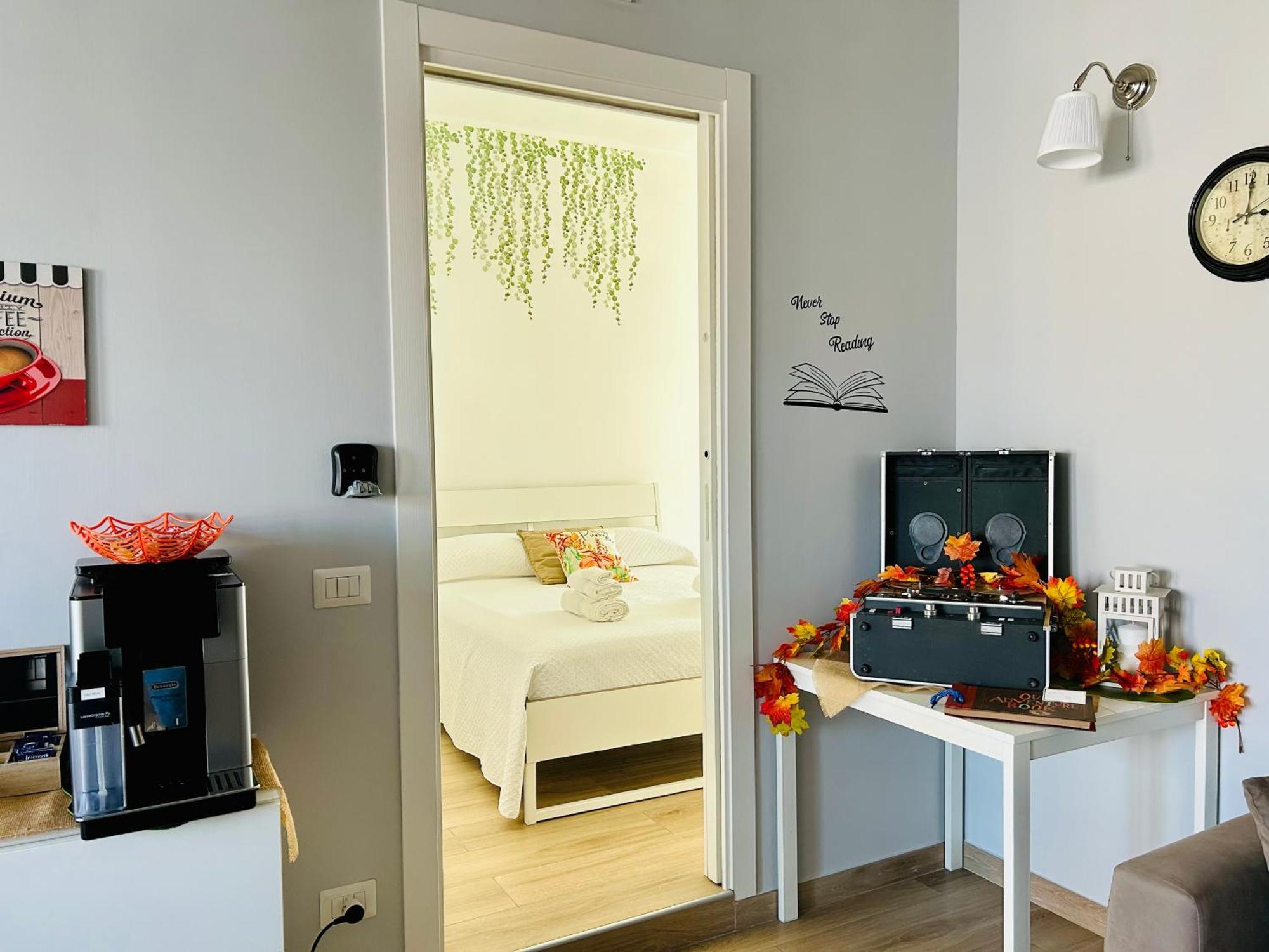 Vivina_081 Hotel Наполи Екстериор снимка