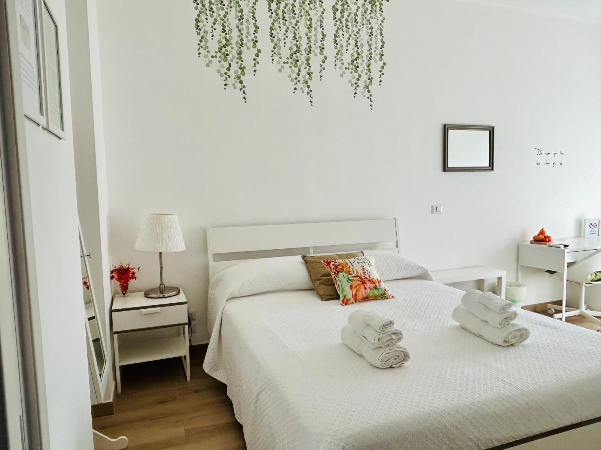 Vivina_081 Hotel Наполи Екстериор снимка