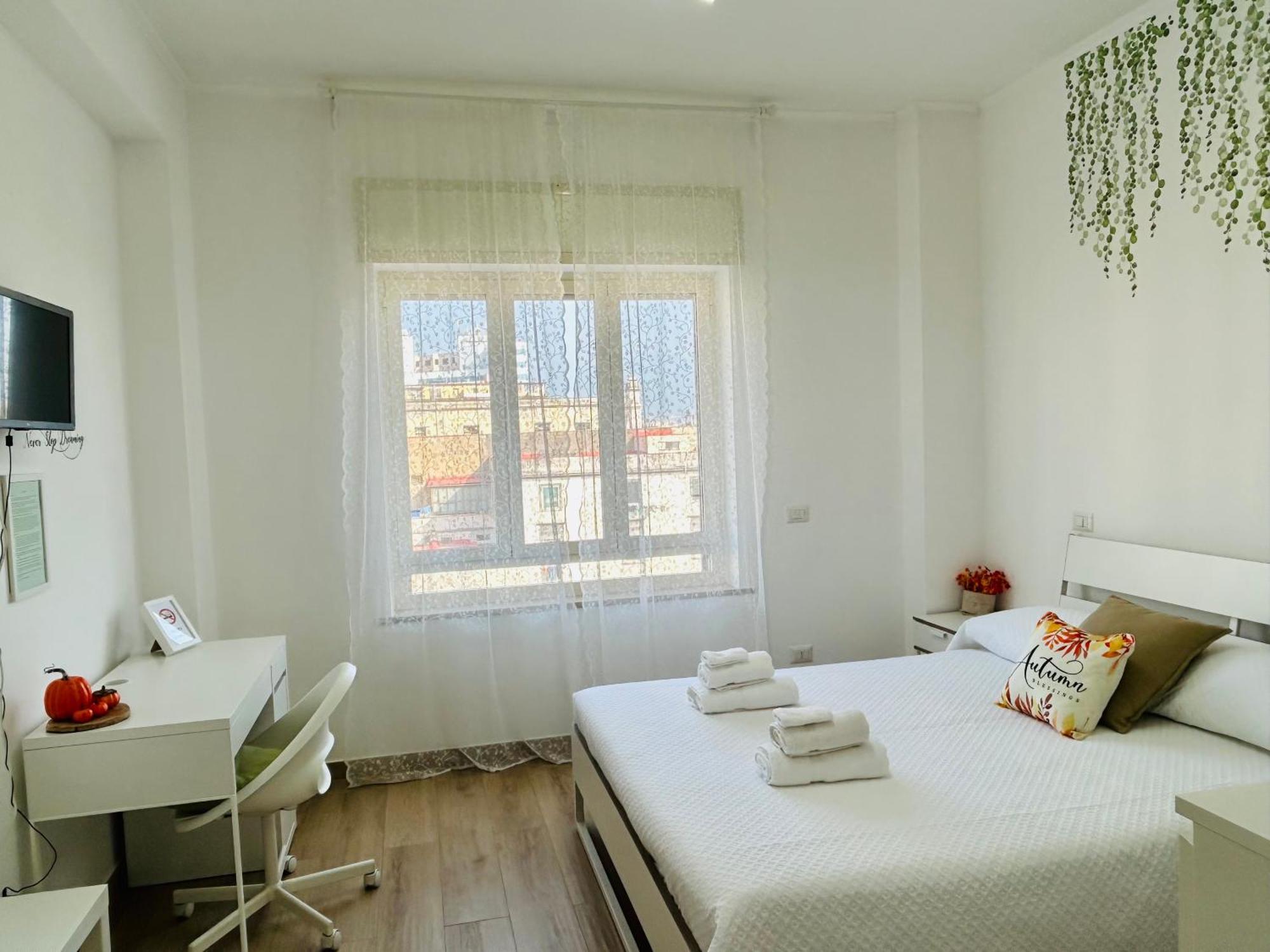 Vivina_081 Hotel Наполи Екстериор снимка
