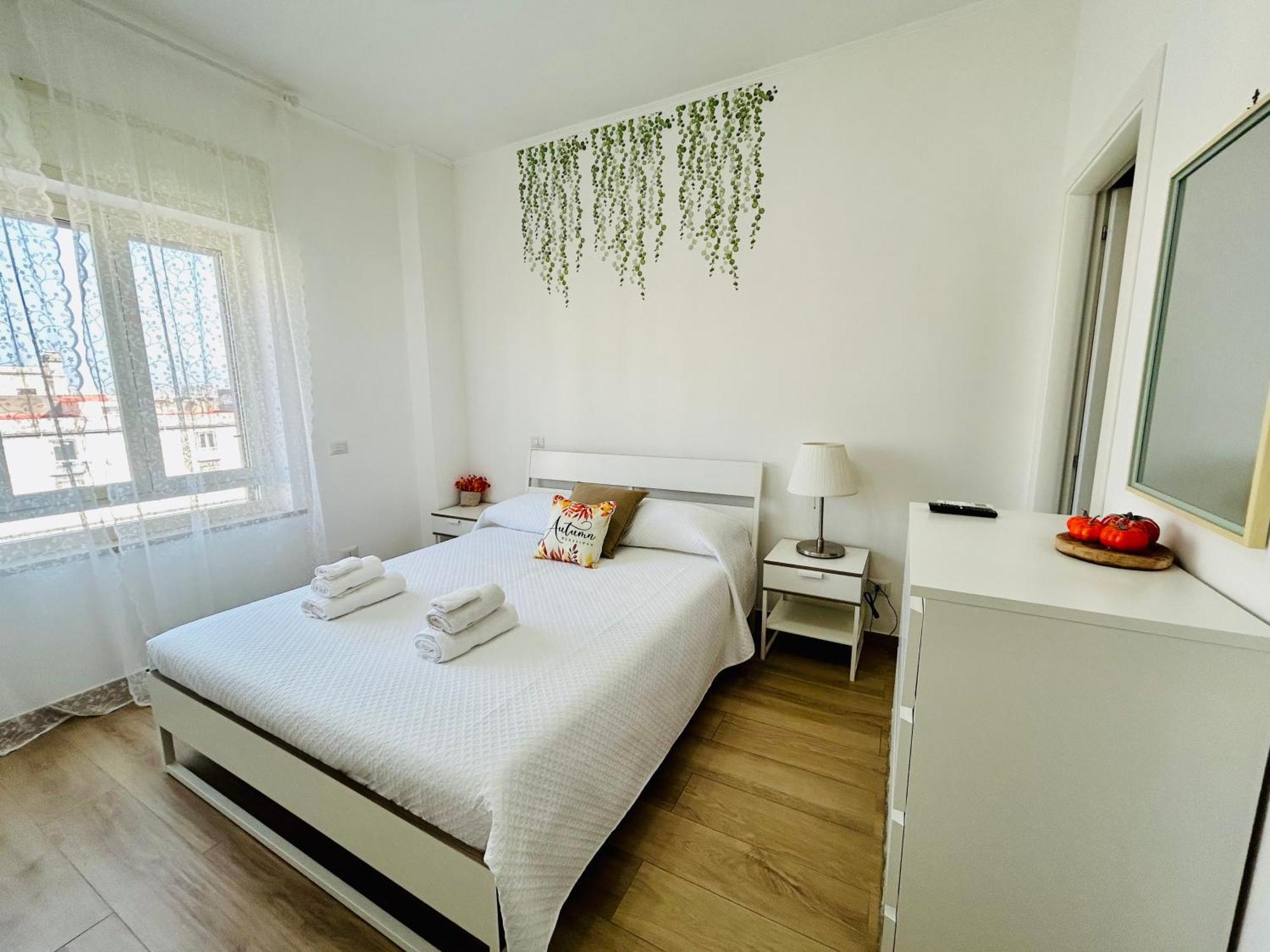 Vivina_081 Hotel Наполи Екстериор снимка