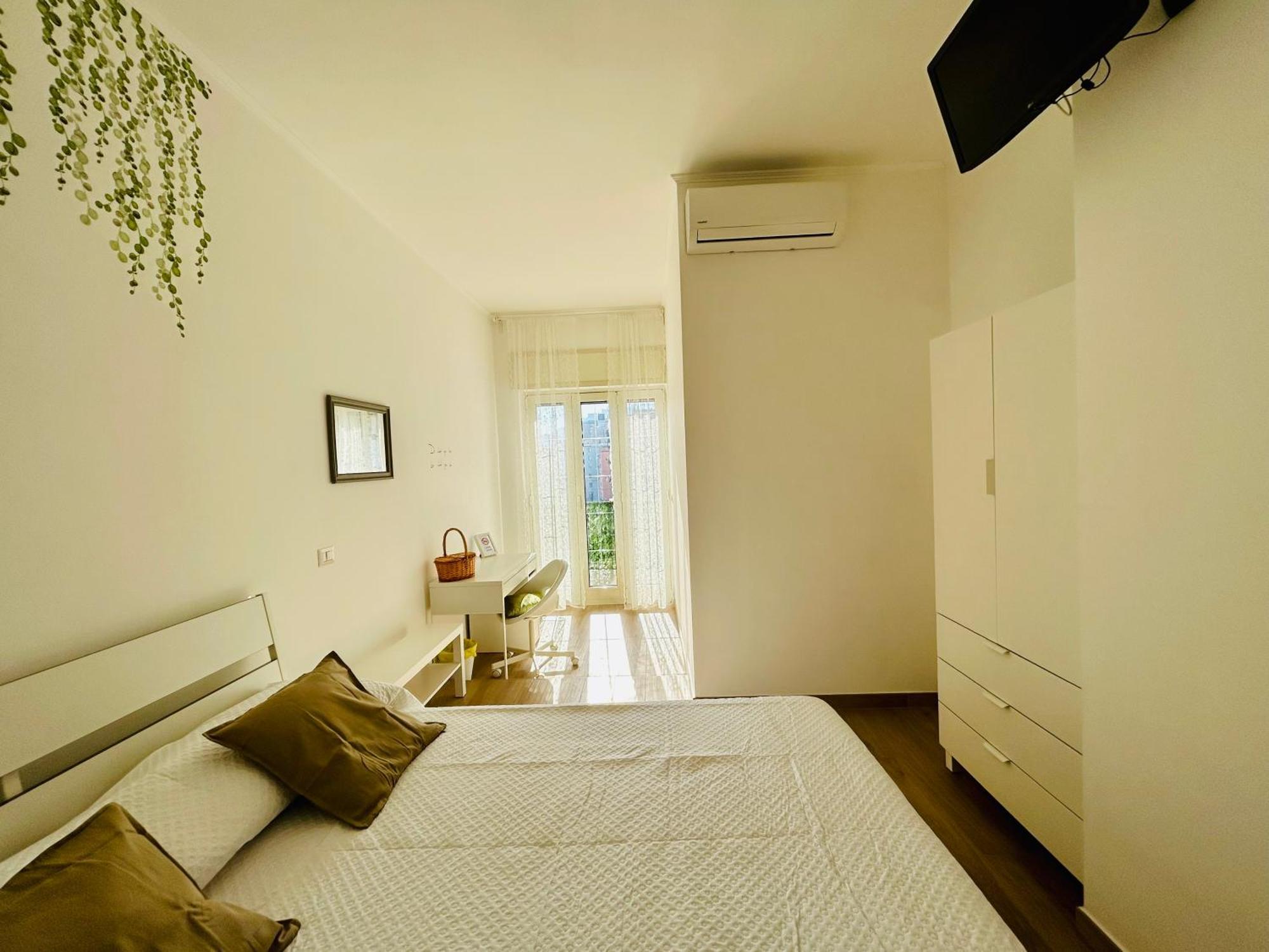 Vivina_081 Hotel Наполи Екстериор снимка