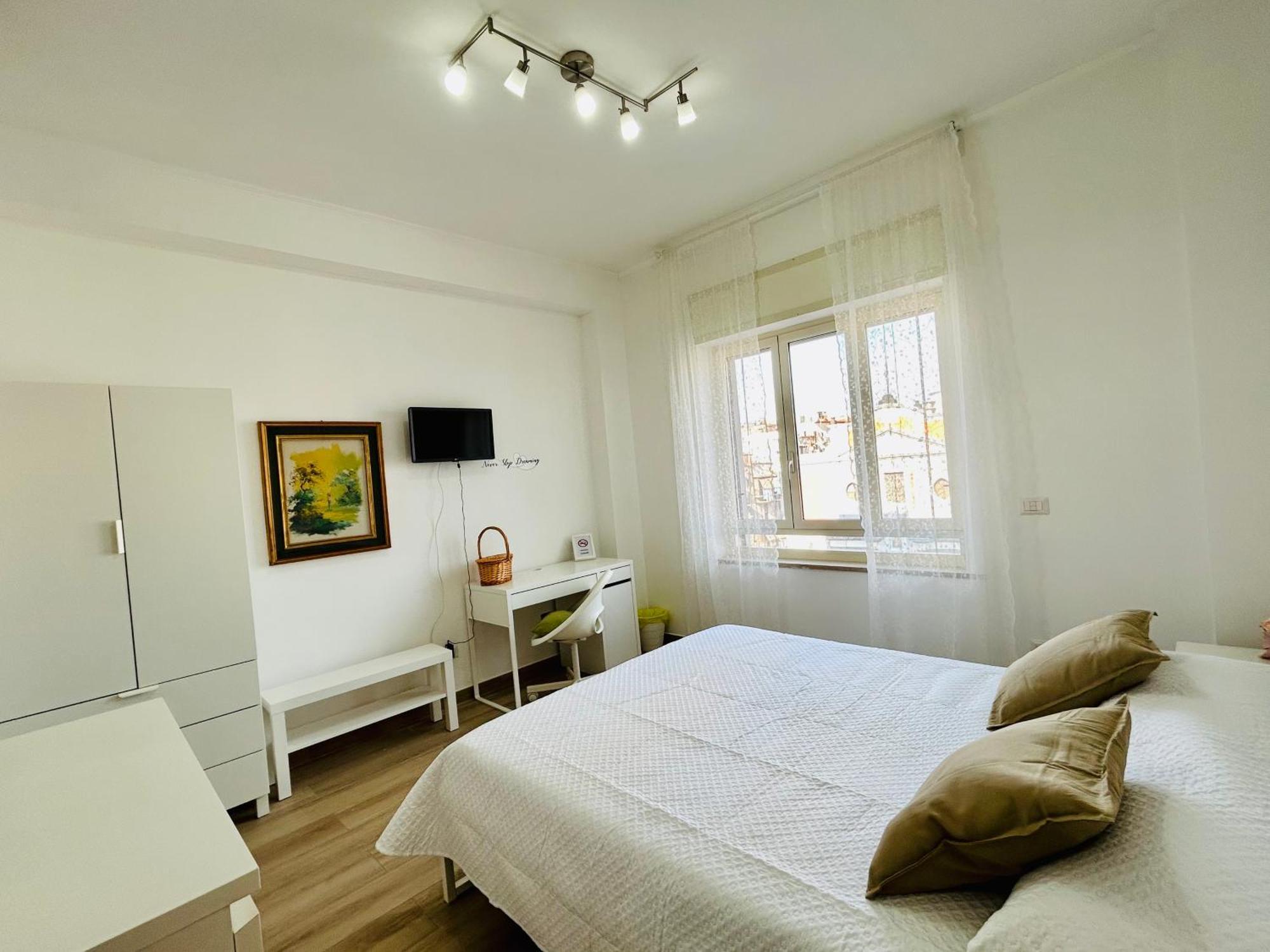 Vivina_081 Hotel Наполи Екстериор снимка