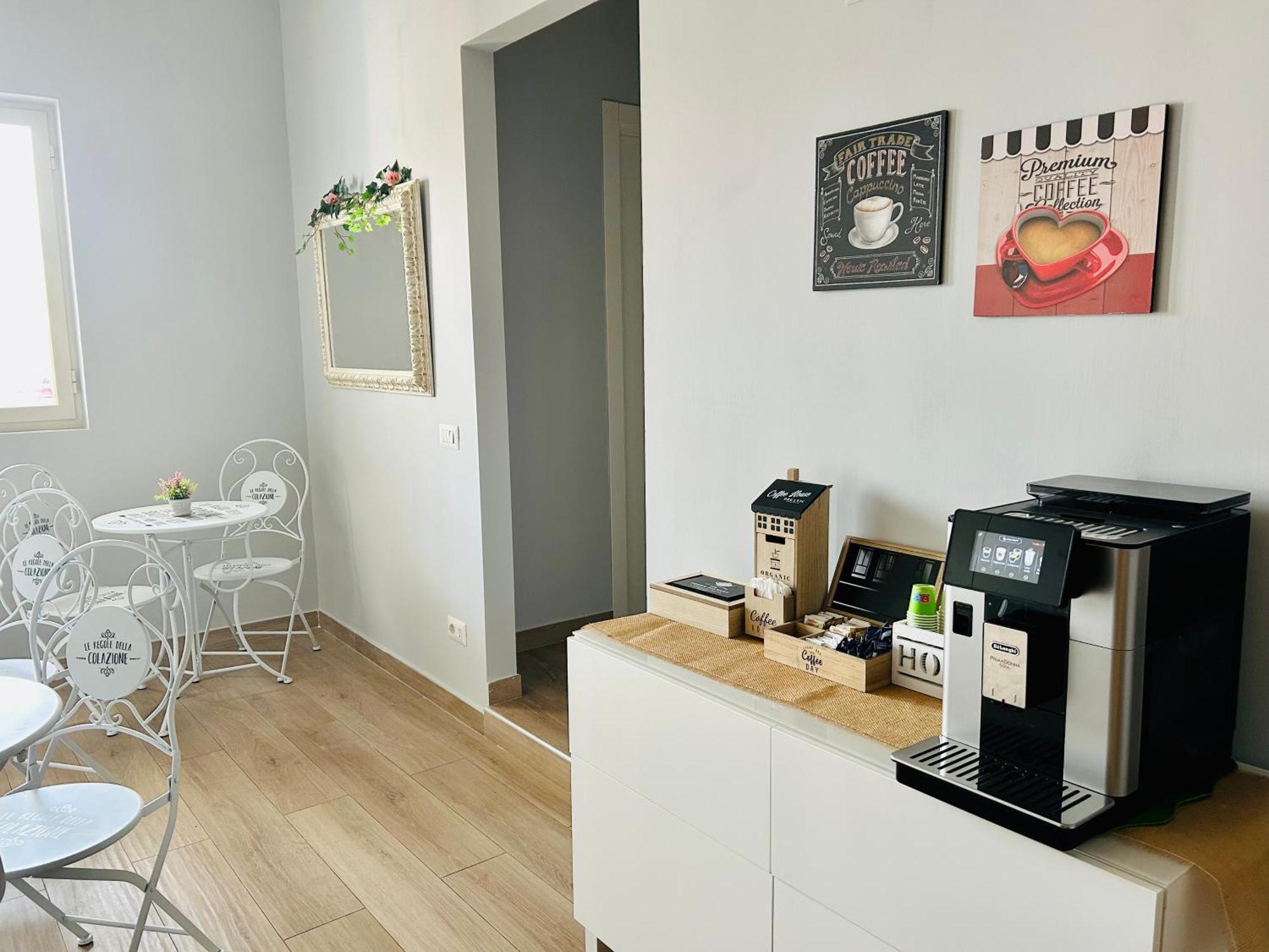 Vivina_081 Hotel Наполи Екстериор снимка